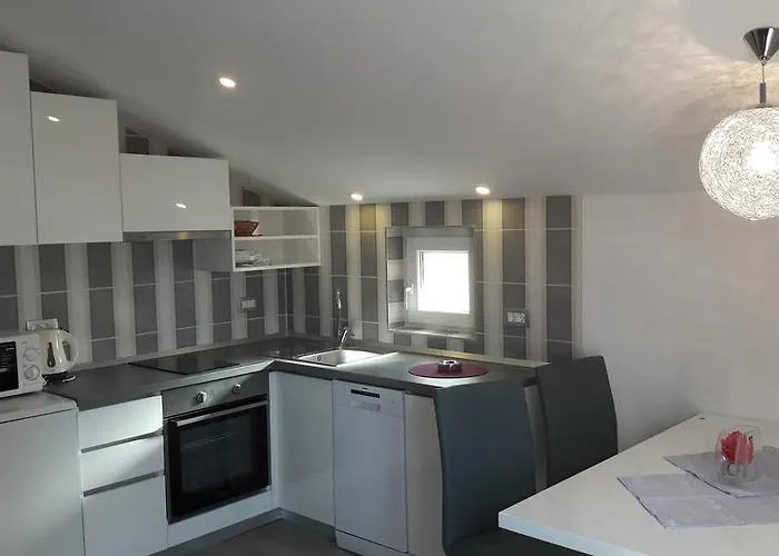 Melita * Supetarska Draga