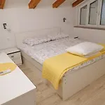 Melita * Supetarska Draga